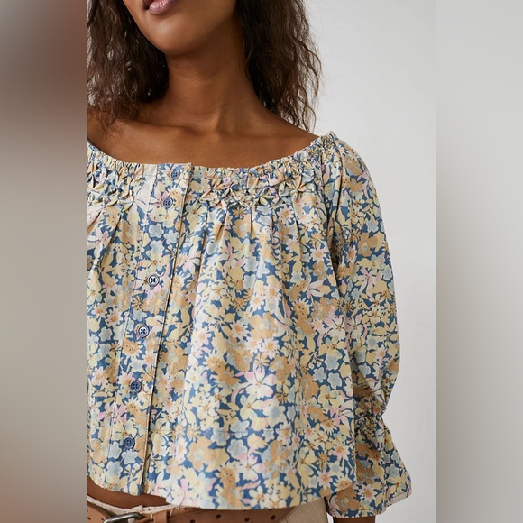 FREE PEOPLE James Floral Cropped Long Sleeve Smocked‎ Top Size Large - Picture 11 of 12